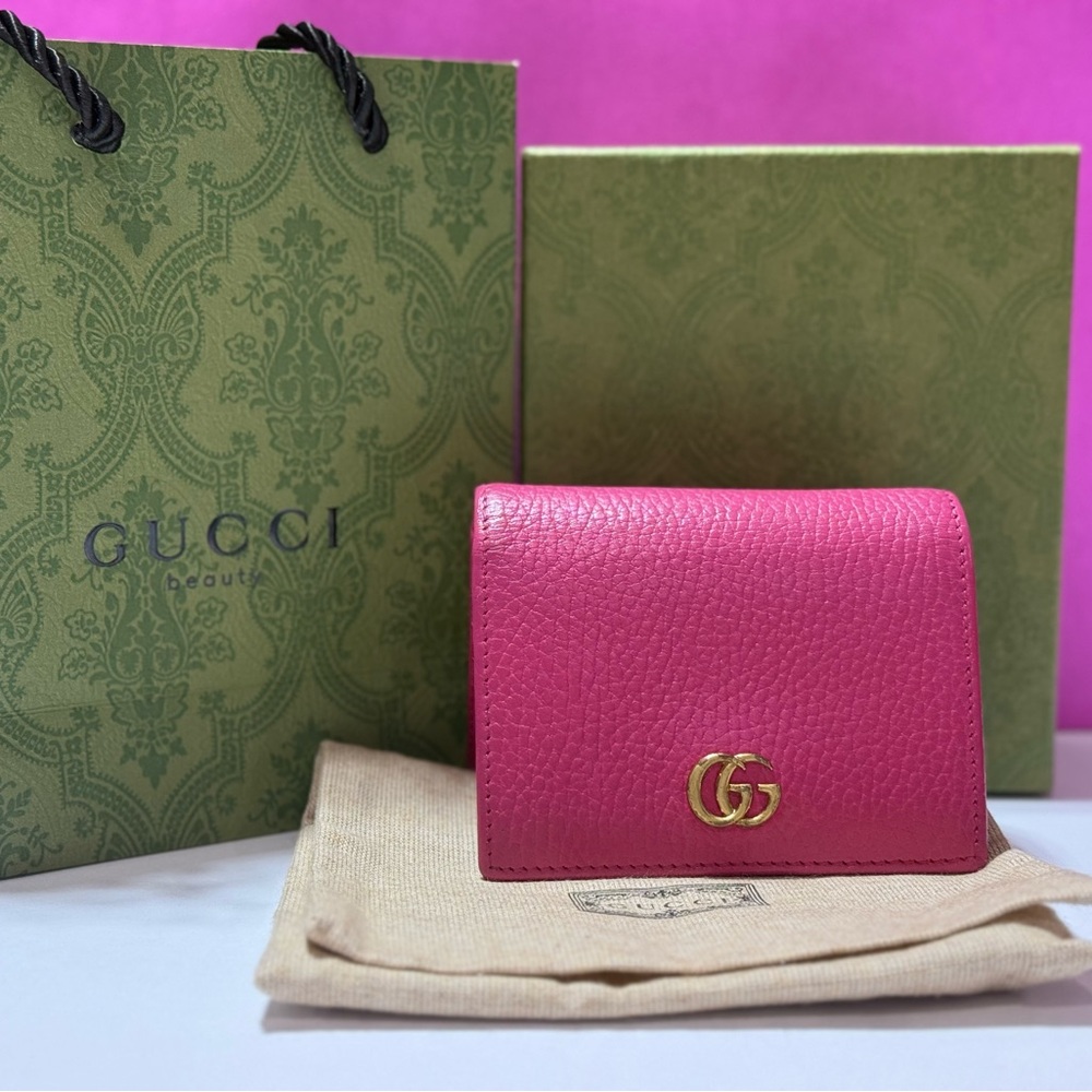 Gucci Pink Leather Wallet with Gold Logo